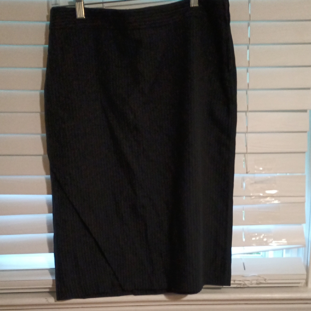 Elegant Black Women's Skirt